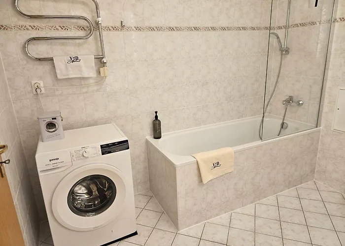 Panorama View Design Apts In Old Town - Free Parking *