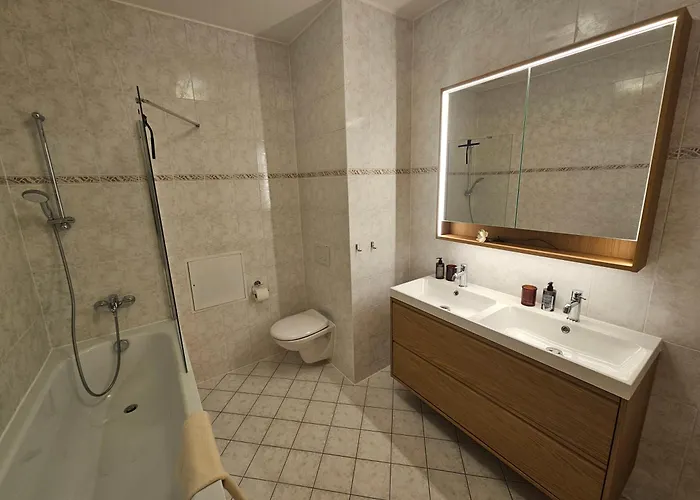 Panorama View Design Apts In Old Town - Free Parking * Bratislava